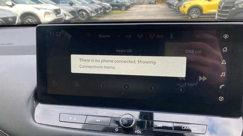 Nissan Qashqai 1.3 DiG-T MH N-Connecta 5dr Petrol Hatchback